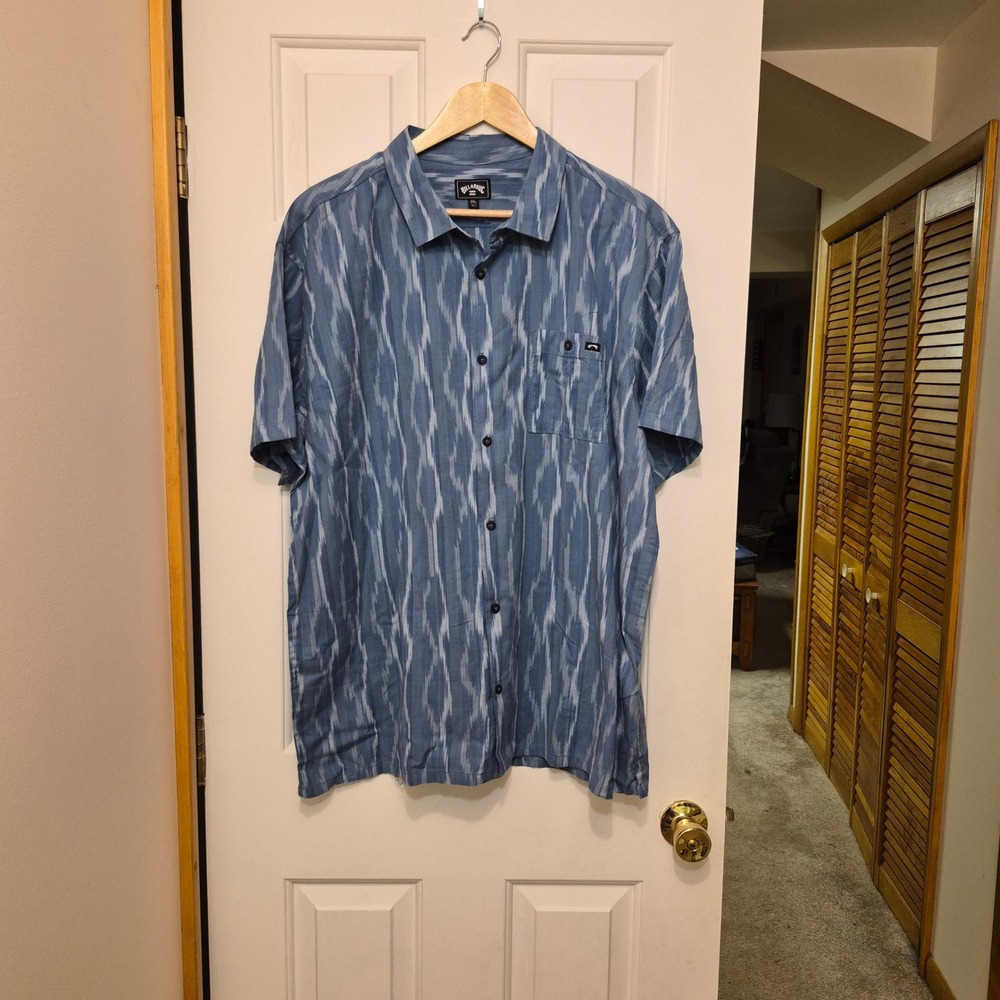 Billabong Mens XXL Blue Ikat Short Sleeve Button Down Shirt ABYWT00114 Cotton